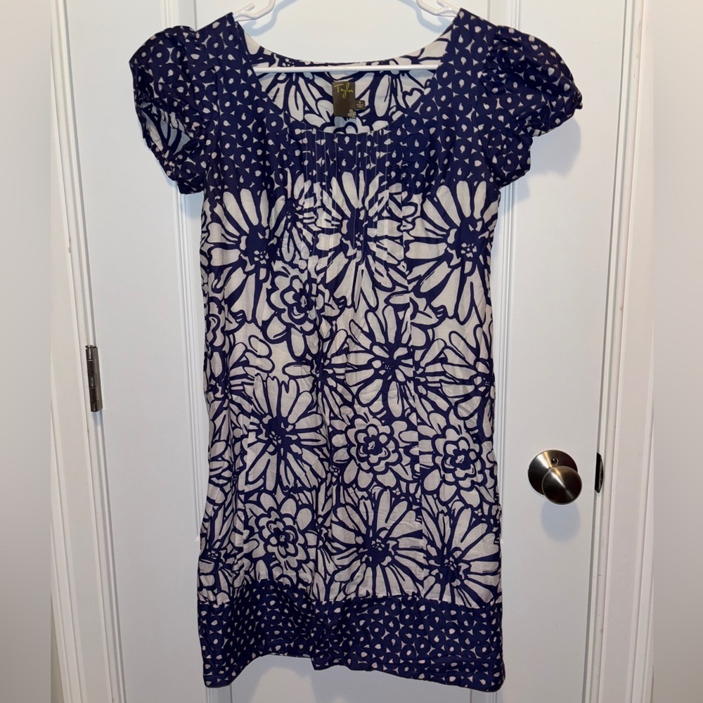 🩵Taylor Dress SZ 4🩵